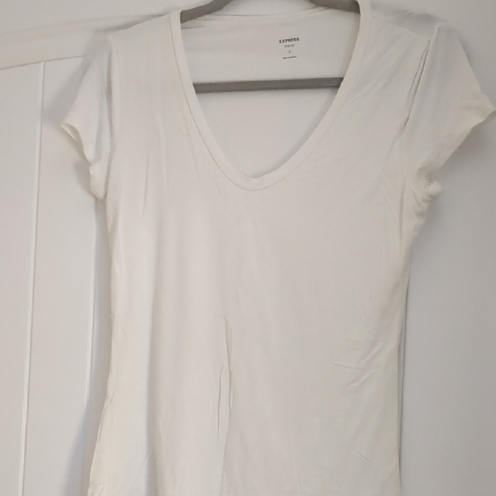 Express White Scoop Neck T-Shirt
